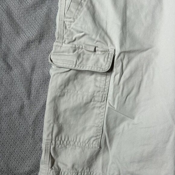 Men's Columbia Size 42 x 9 Shorts Khaki Cargo Pockets‎ Casual Cream Tan Outdoor - Picture 5 of 13